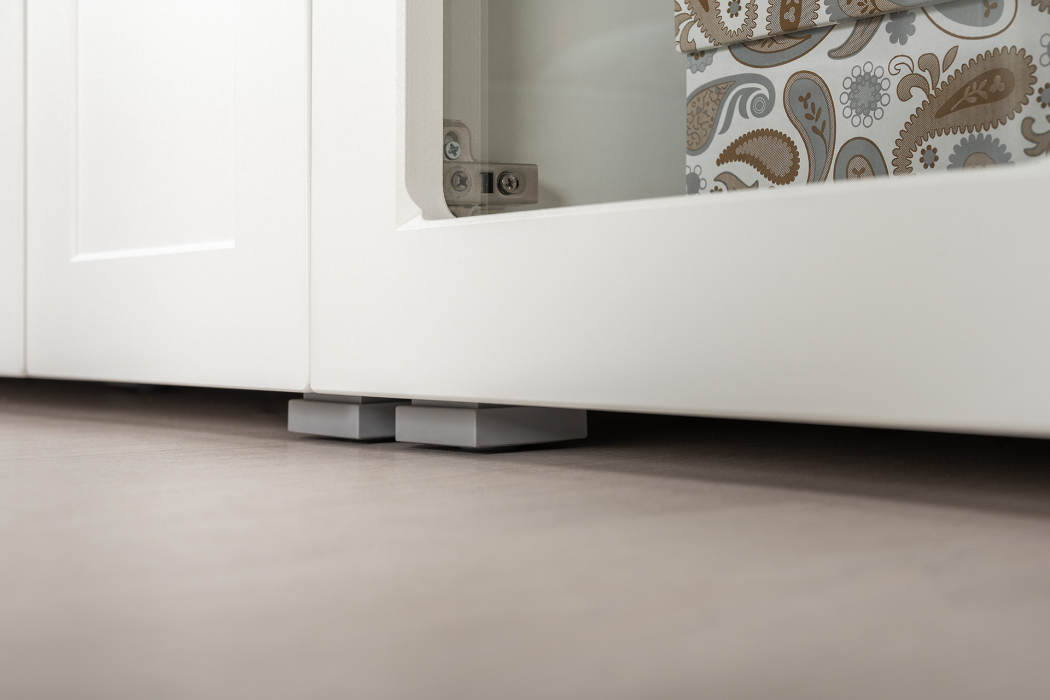 Шкафы распашные, Шкаф-витрина Остин 16.394.02, белая шагрень, дуб золотой крафт