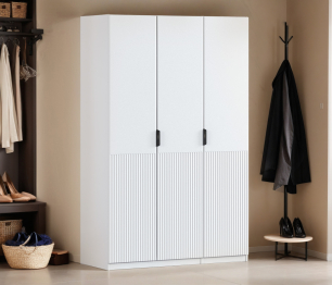 Шкаф трехдверный Макс 1500 мм, вариант №4 (ЛДСП/МДФ)